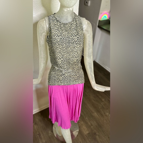 Mark Wong Nark Women’s Sleeveless Leopard Print Top. Size Small - Picture 2 of 16